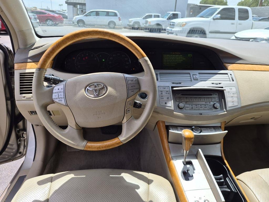 Toyota Avalon  2006