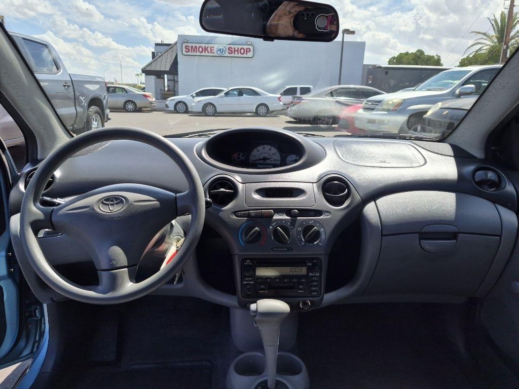 Toyota ECHO  2001