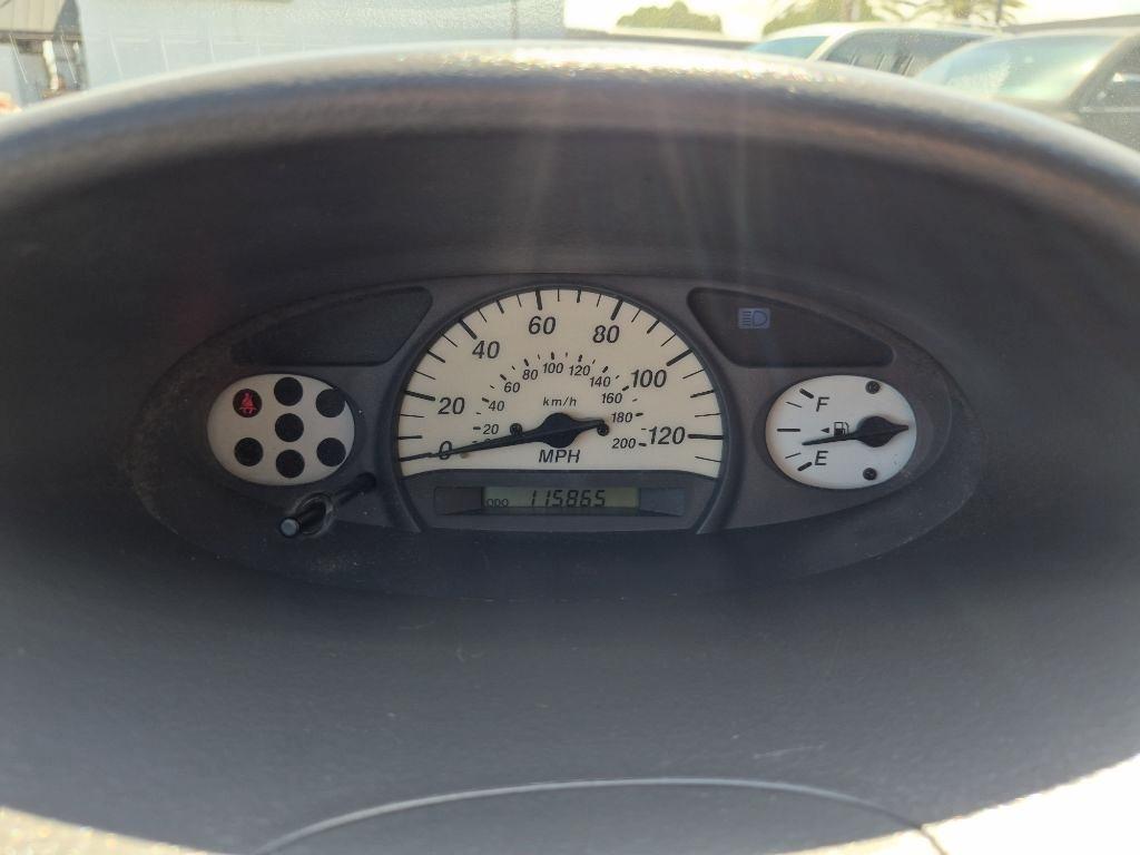 Toyota ECHO  2001