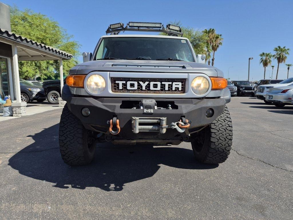 Toyota FJ Cruiser  2011