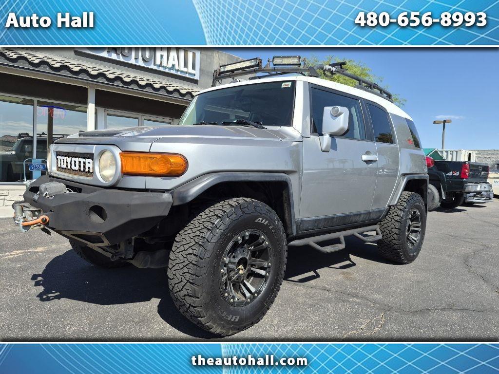 Toyota FJ Cruiser  2011