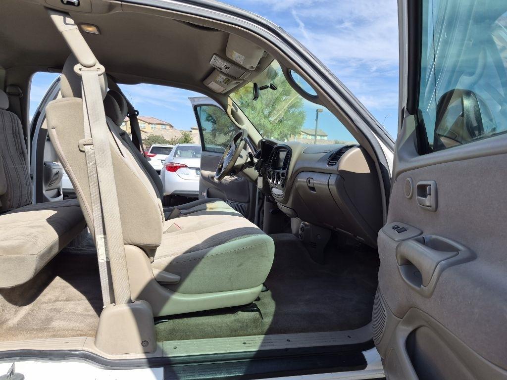 Toyota Tundra  2005
