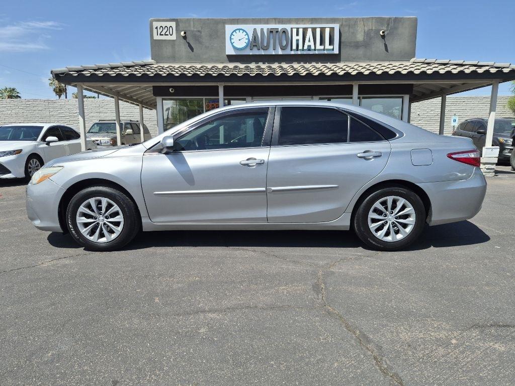 Toyota Camry  2017