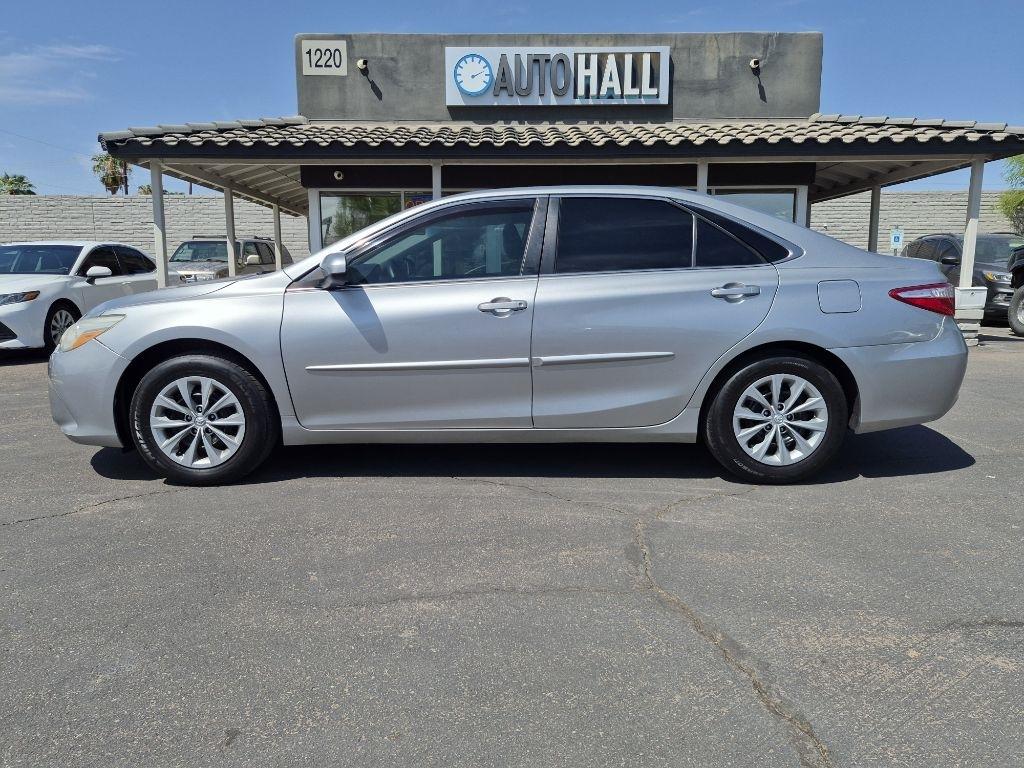 Toyota Camry  2017