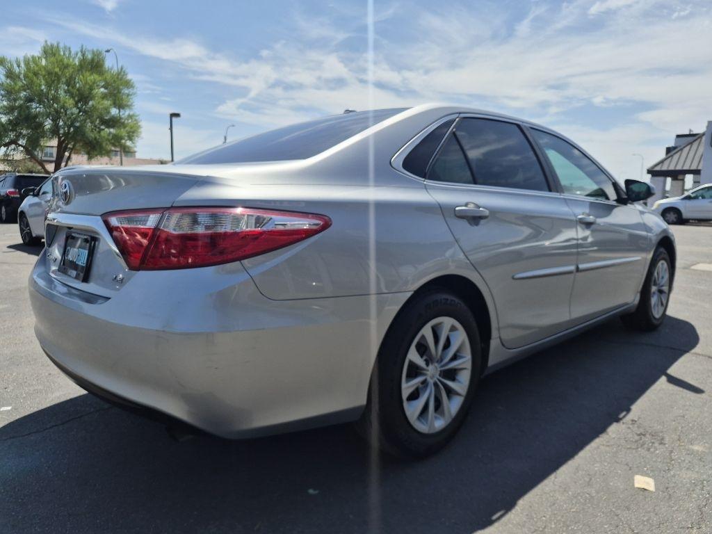 Toyota Camry  2017