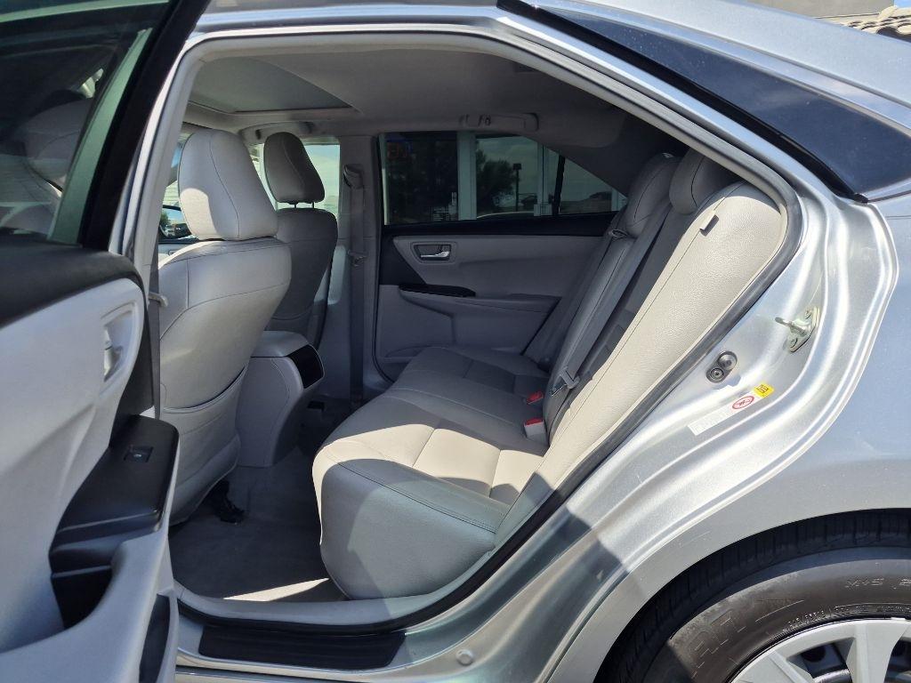 Toyota Camry  2017