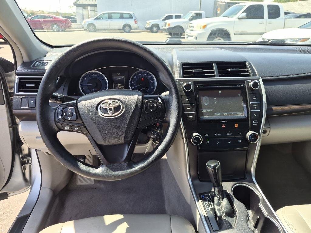 Toyota Camry  2017