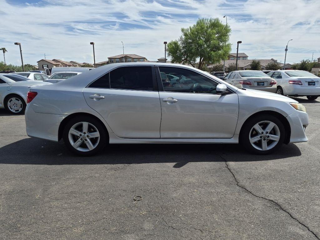 Toyota Camry  2012