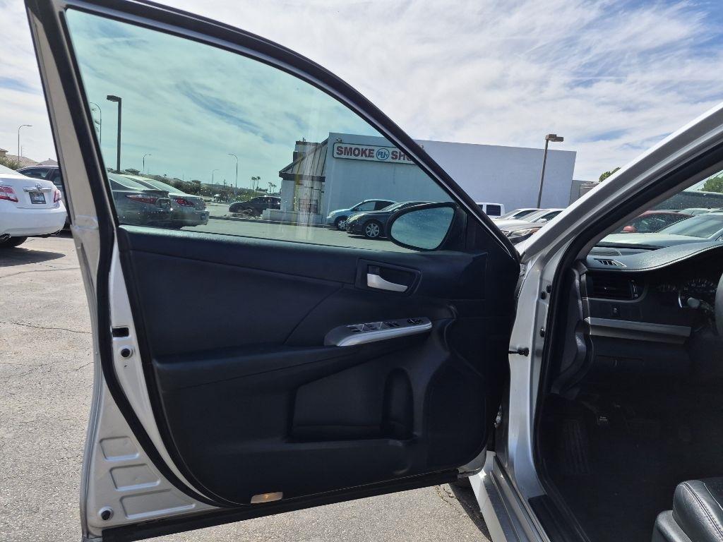 Toyota Camry  2012