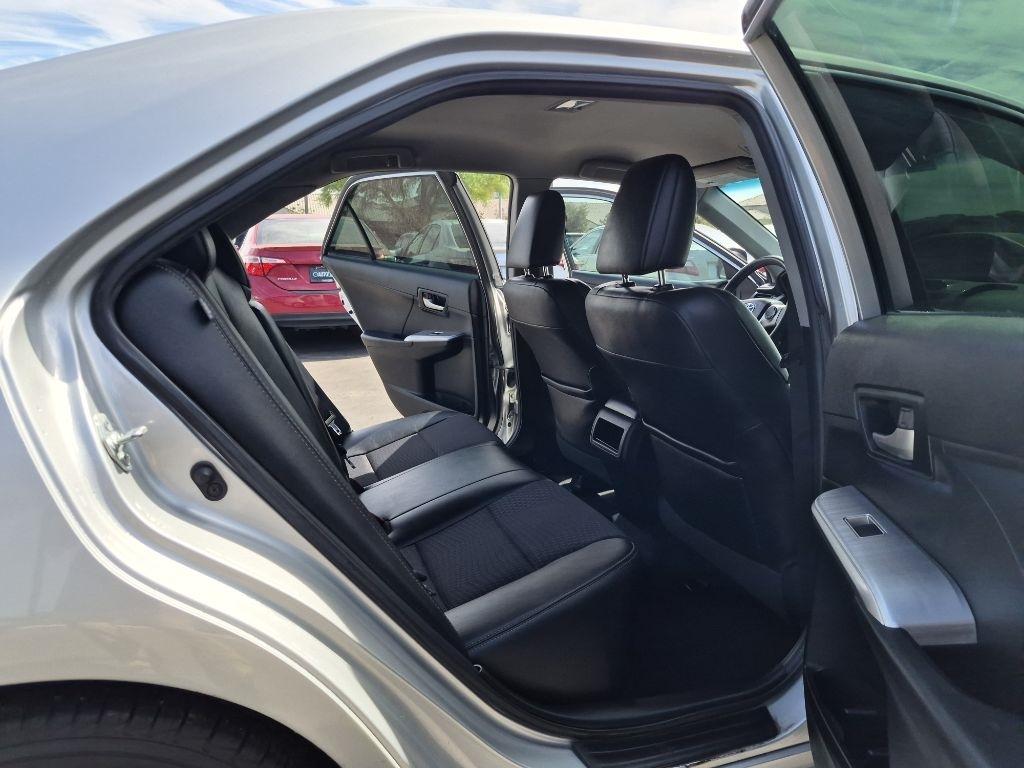 Toyota Camry  2012