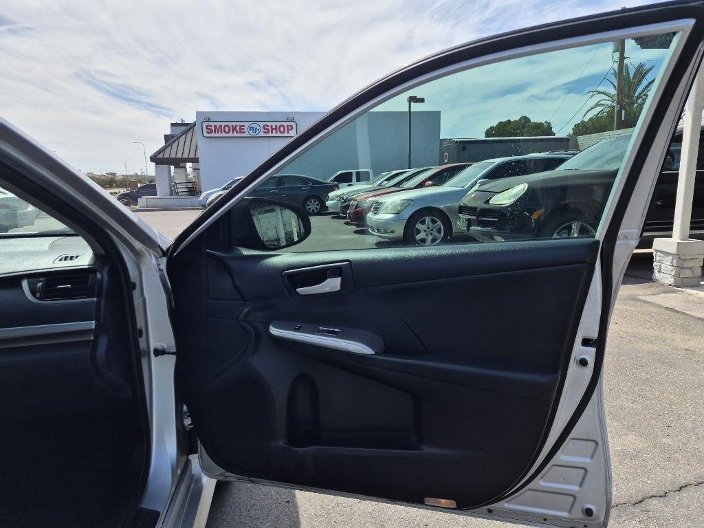 Toyota Camry  2012