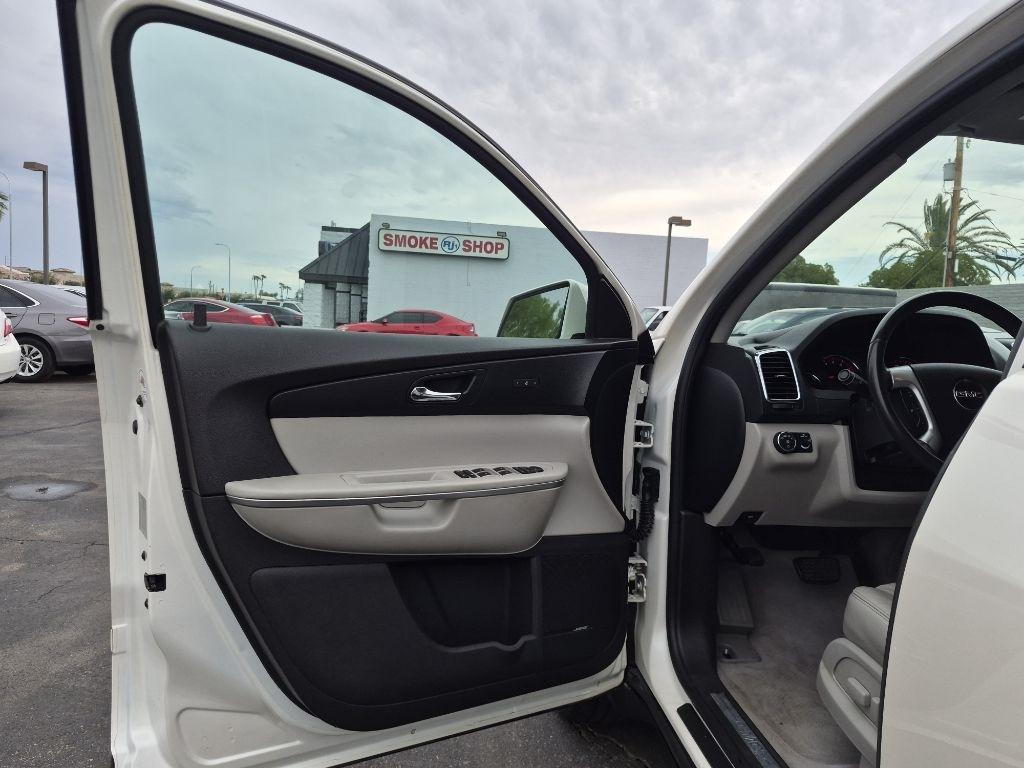 GMC Acadia  2010