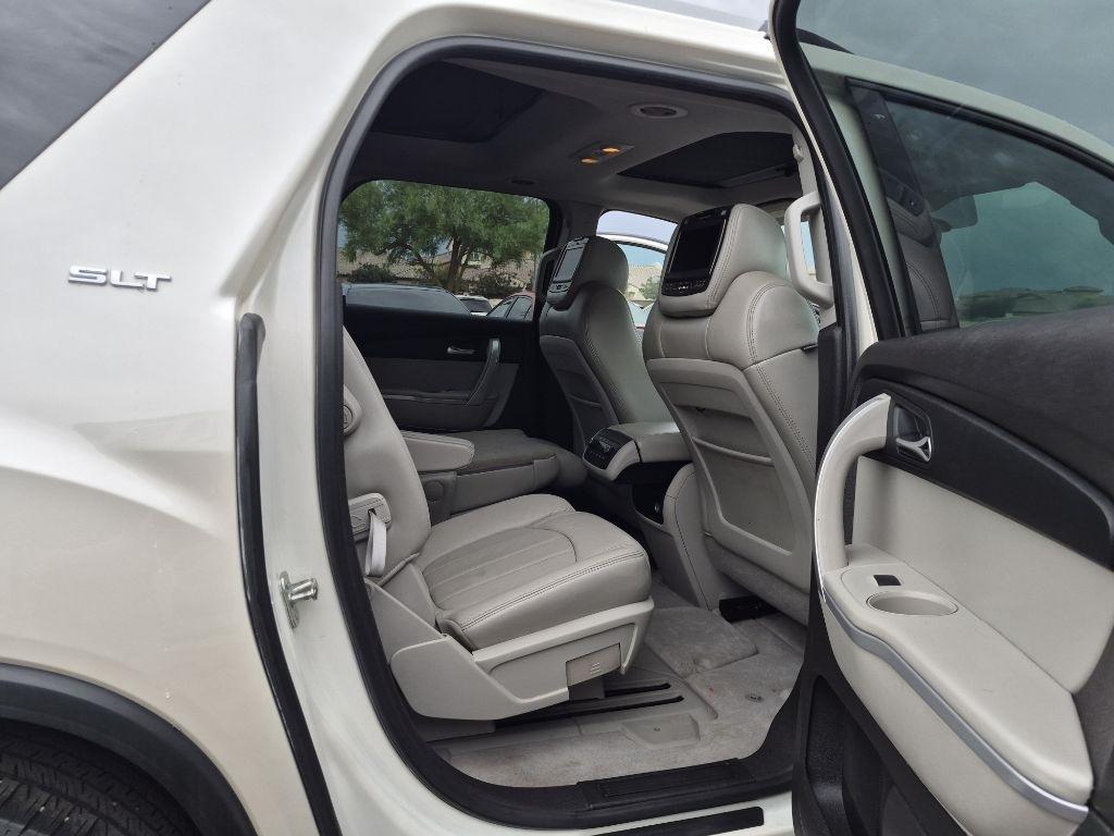 GMC Acadia  2010