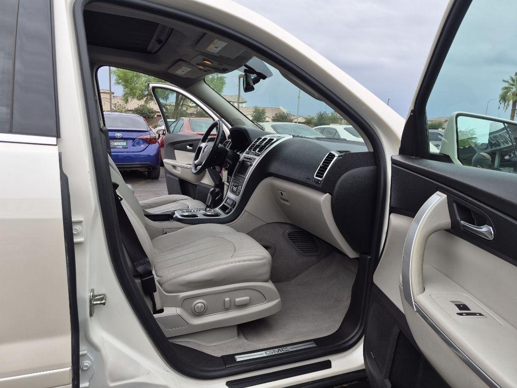 GMC Acadia  2010