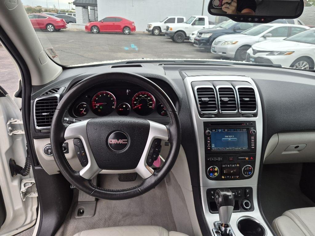 GMC Acadia  2010