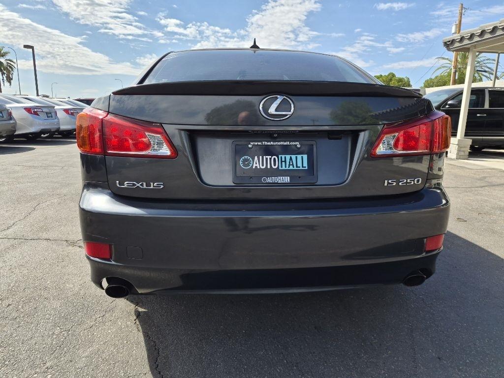 Lexus IS  2010