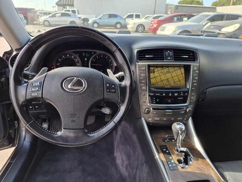 Lexus IS  2010