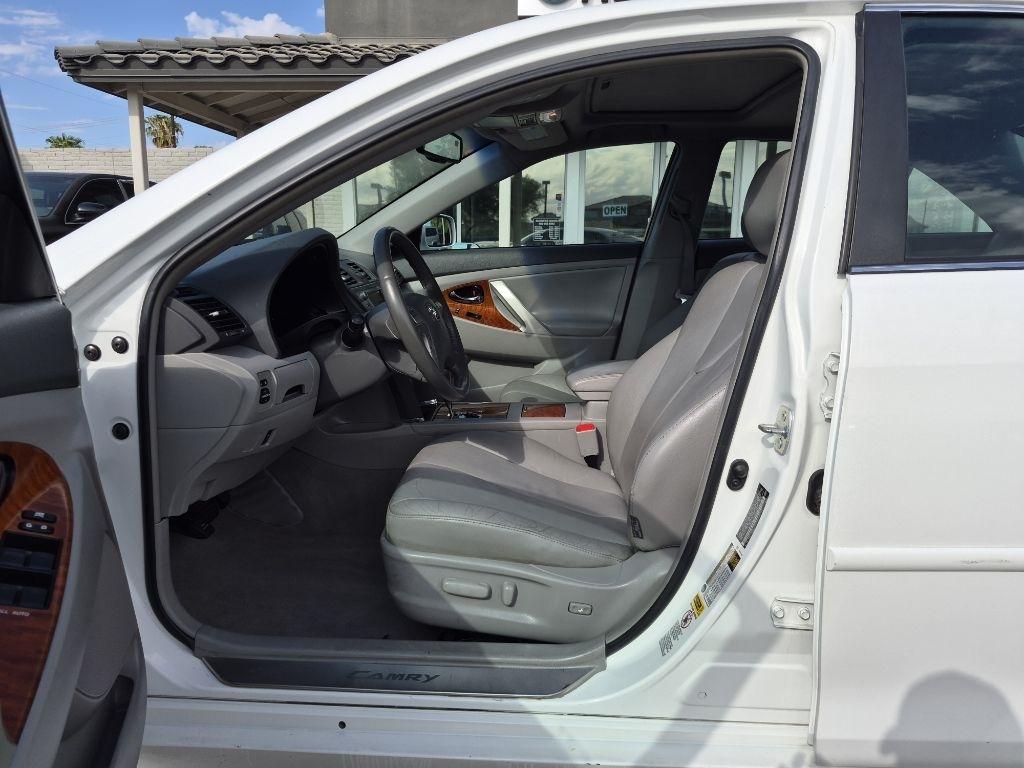 Toyota Camry  2010