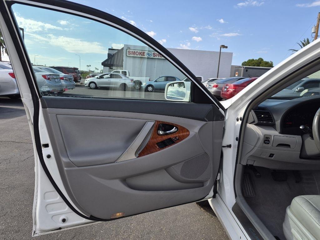 Toyota Camry  2010