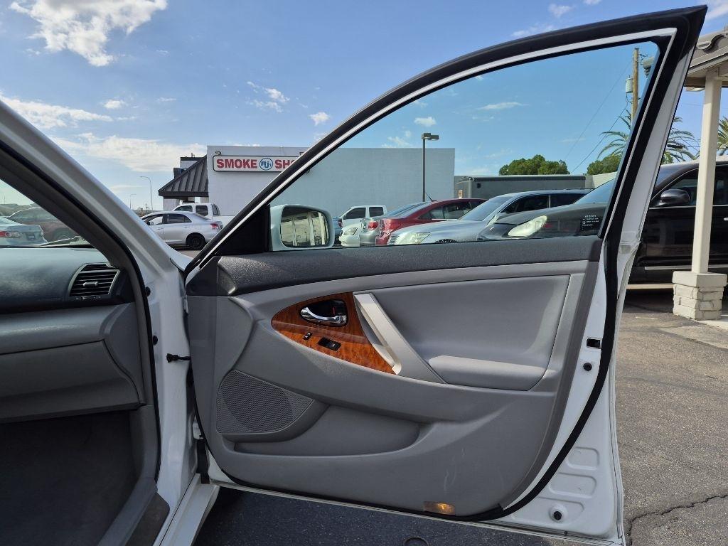 Toyota Camry  2010