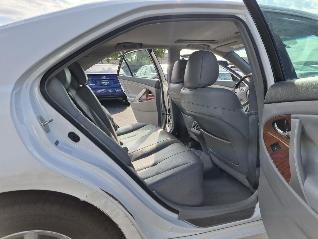 Toyota Camry  2010