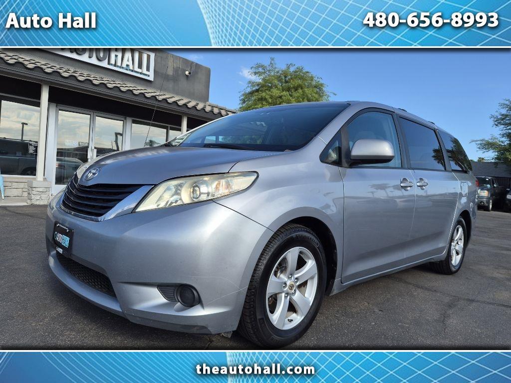 Toyota Sienna  2011