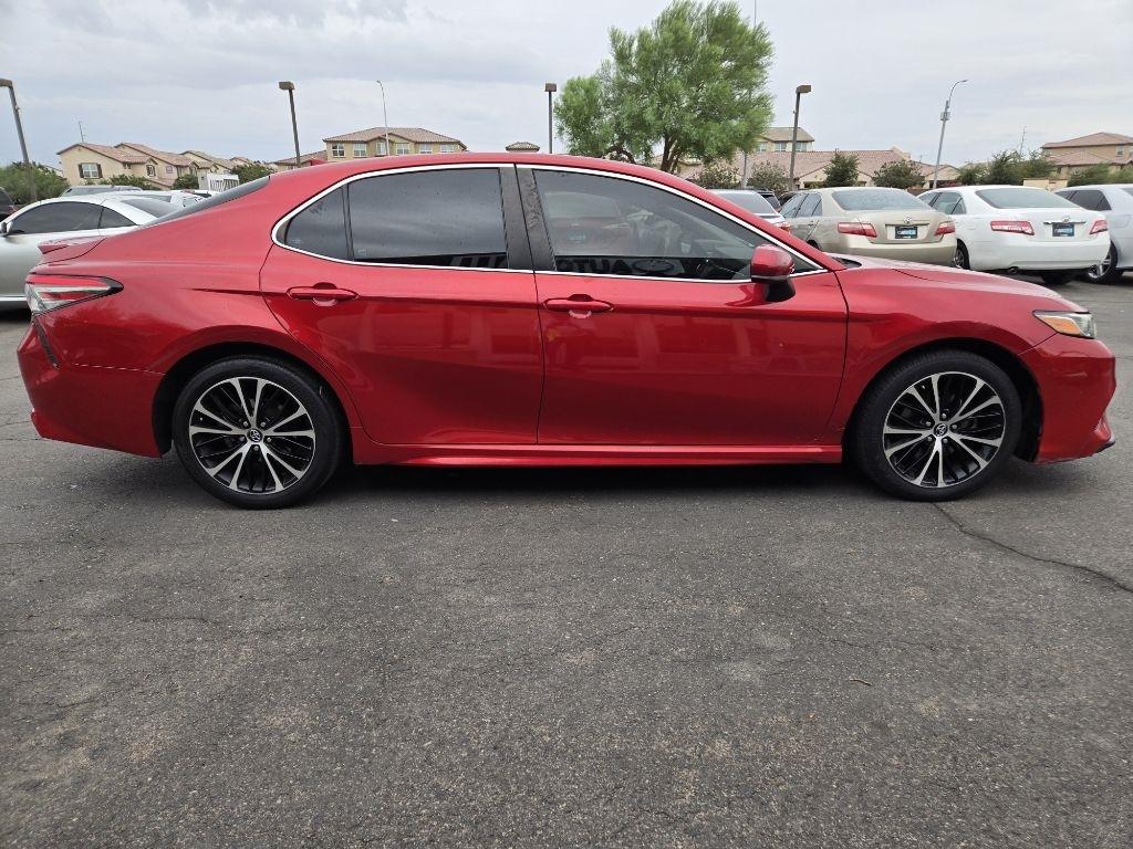 Toyota Camry  2019