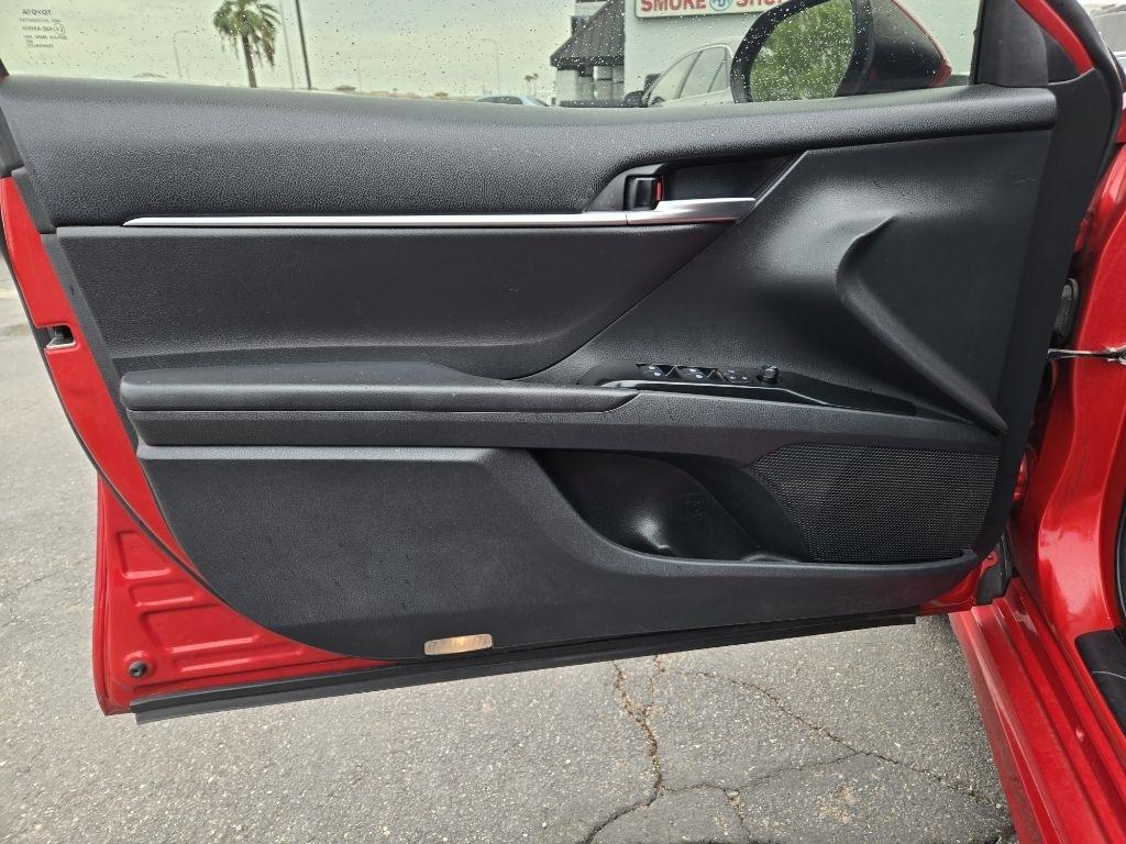 Toyota Camry  2019