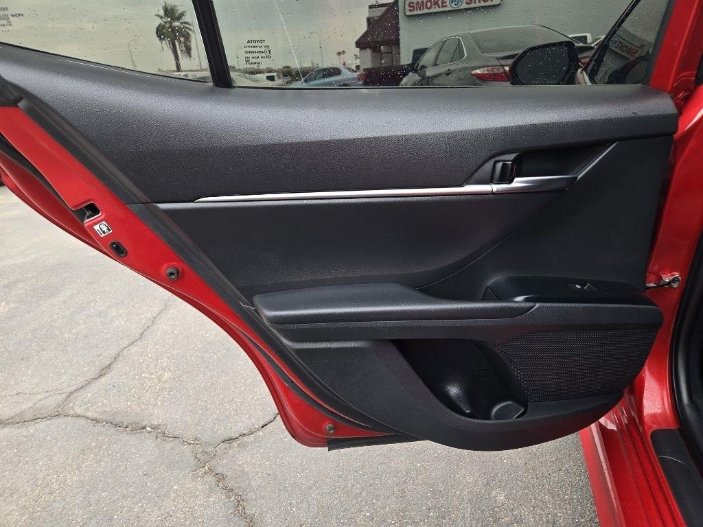 Toyota Camry  2019