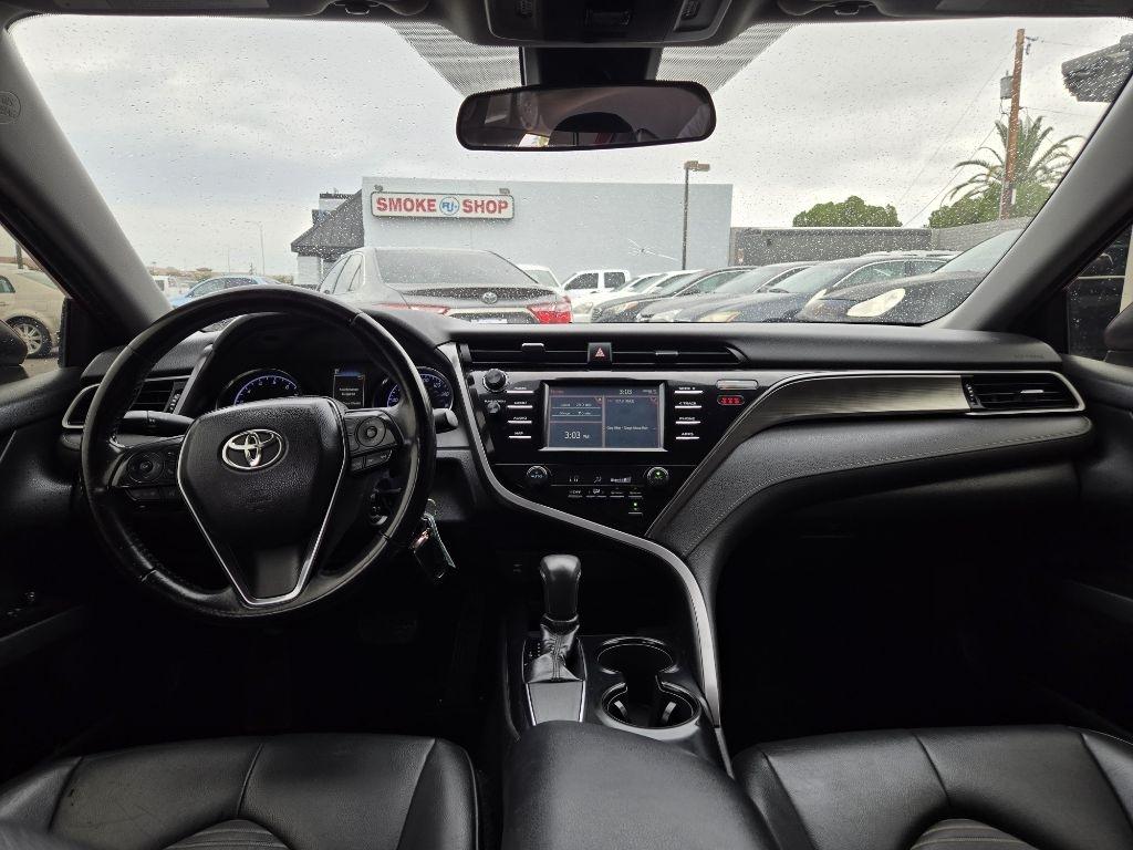 Toyota Camry  2019