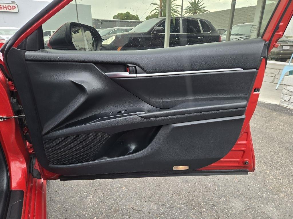 Toyota Camry  2019