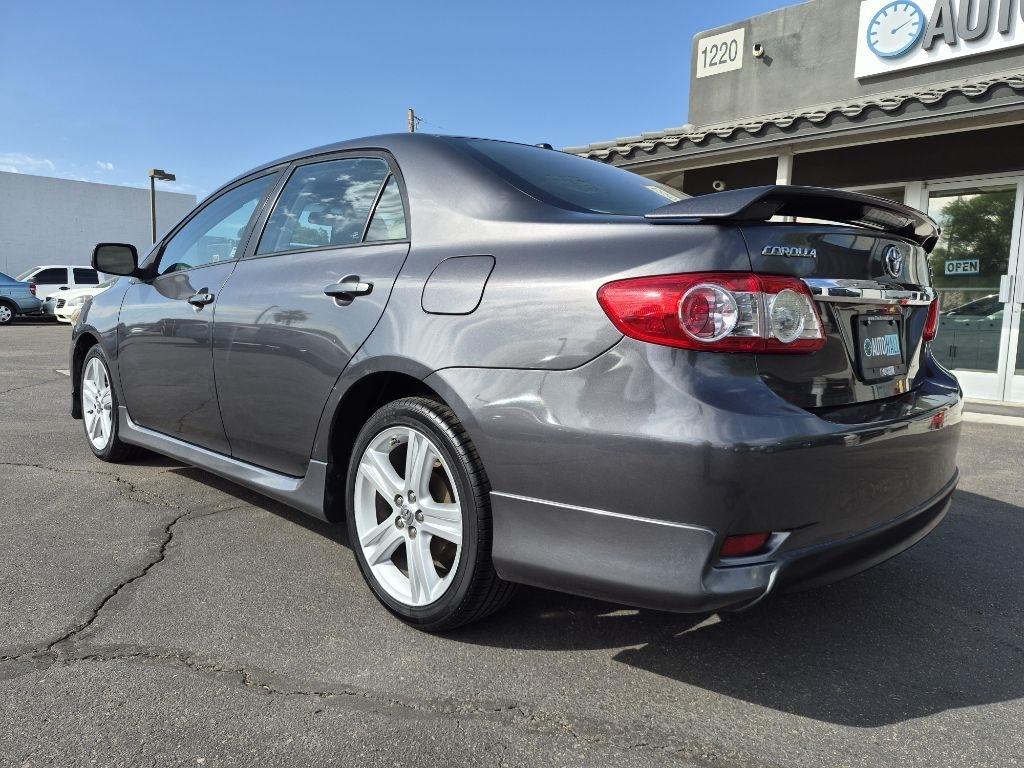 Toyota Corolla  2013