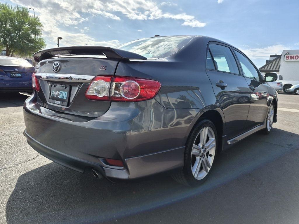 Toyota Corolla  2013