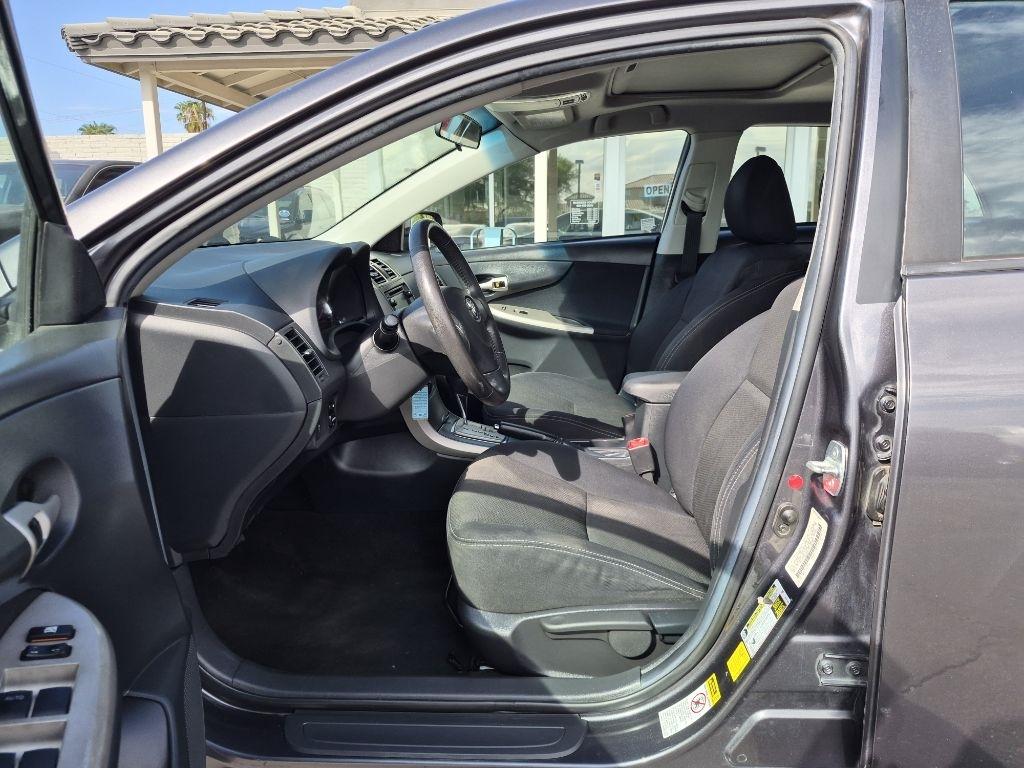 Toyota Corolla  2013