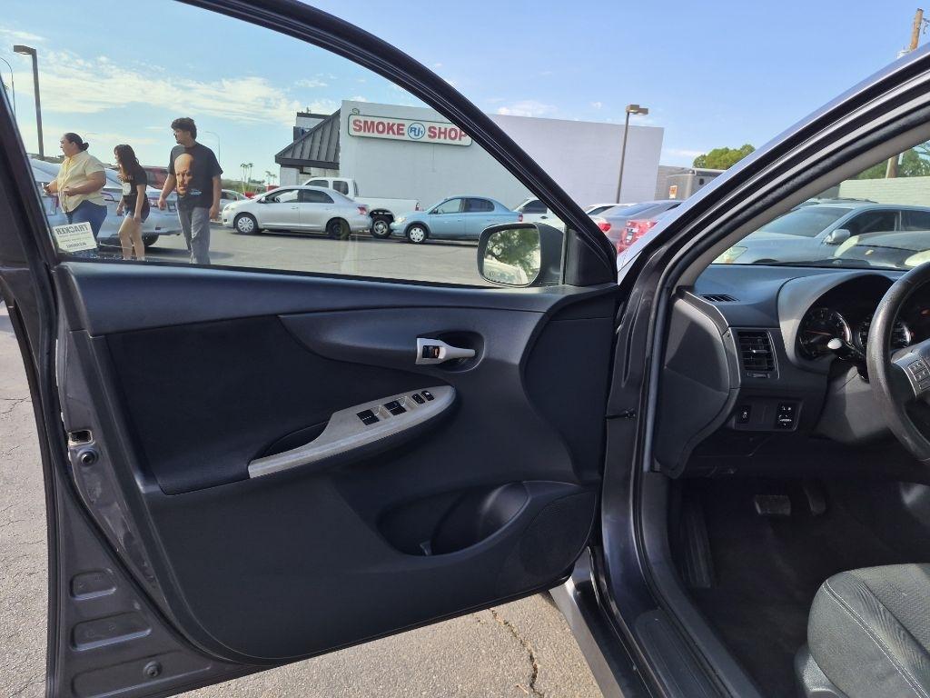 Toyota Corolla  2013