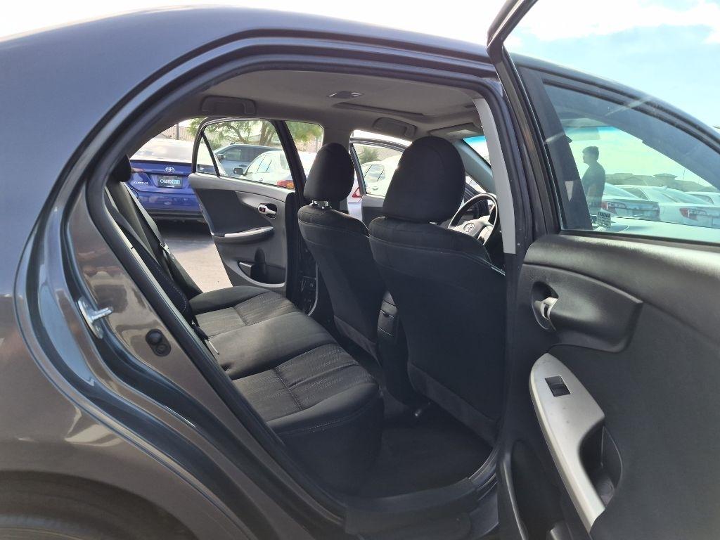 Toyota Corolla  2013