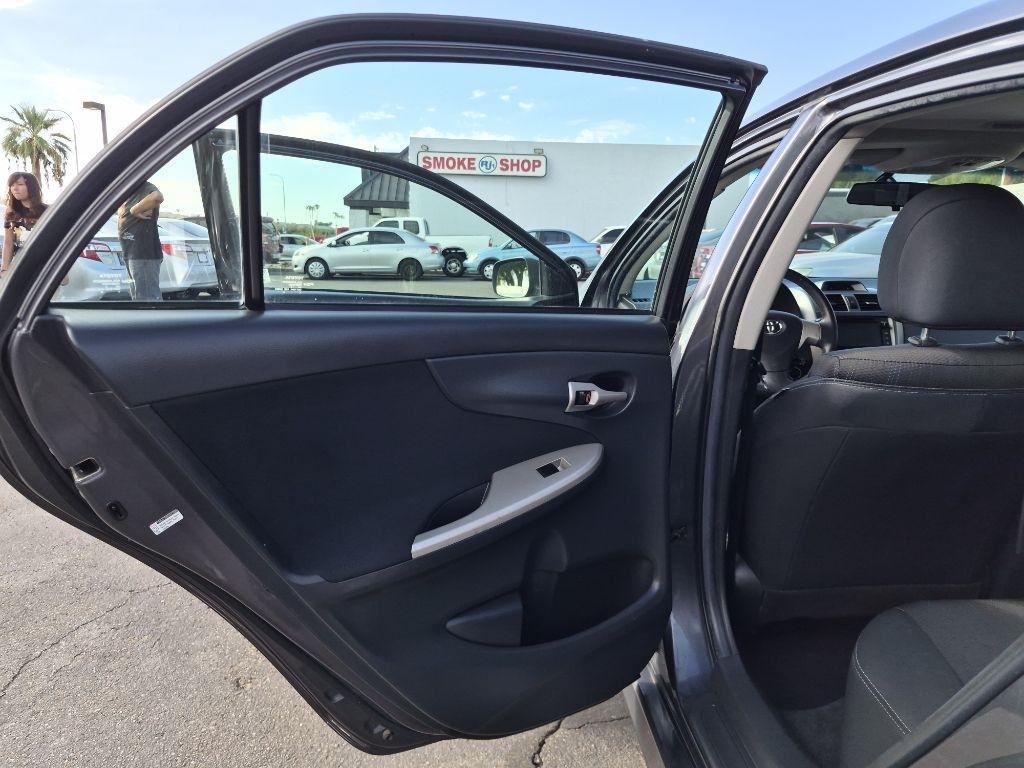 Toyota Corolla  2013