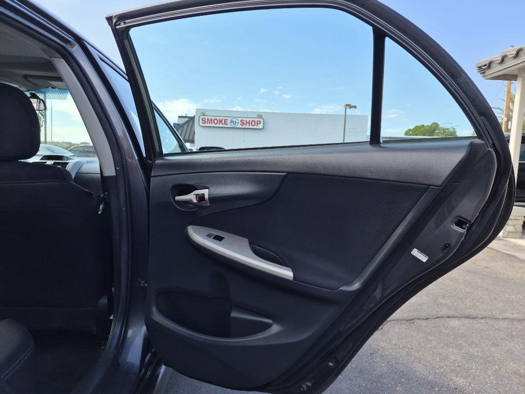 Toyota Corolla  2013