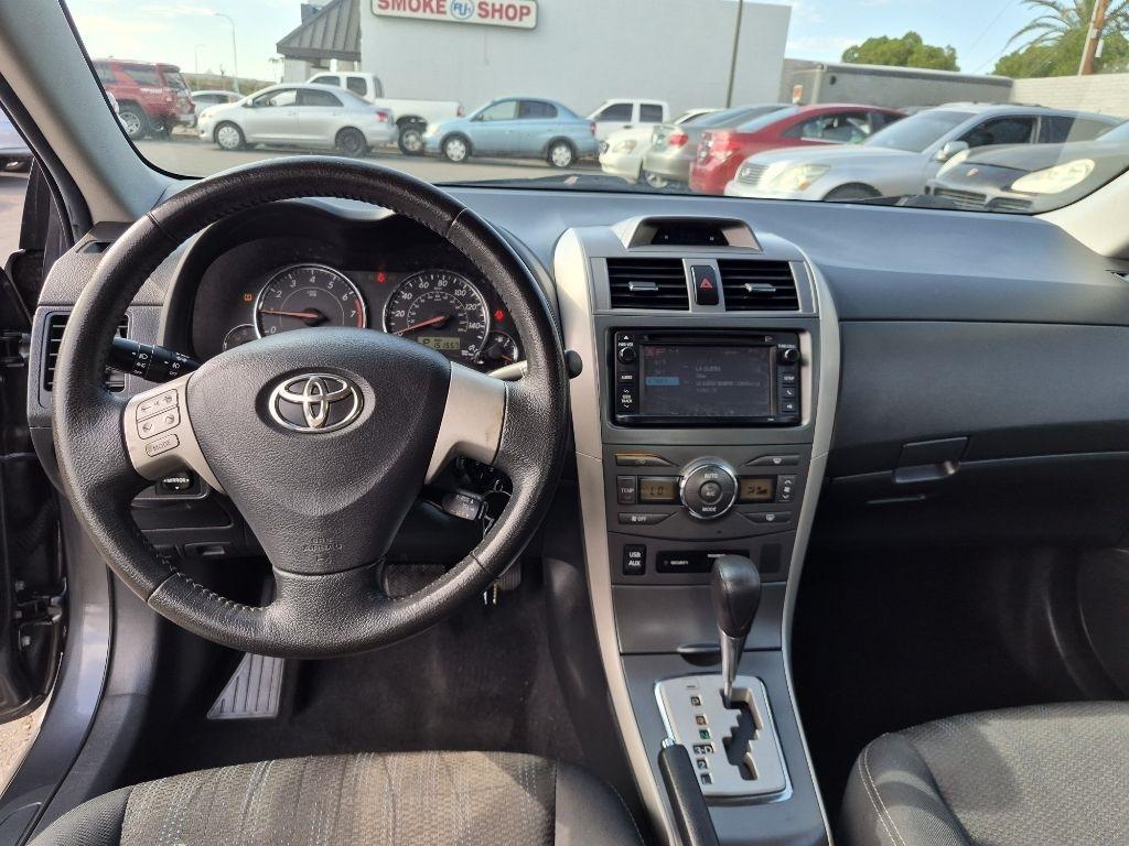 Toyota Corolla  2013