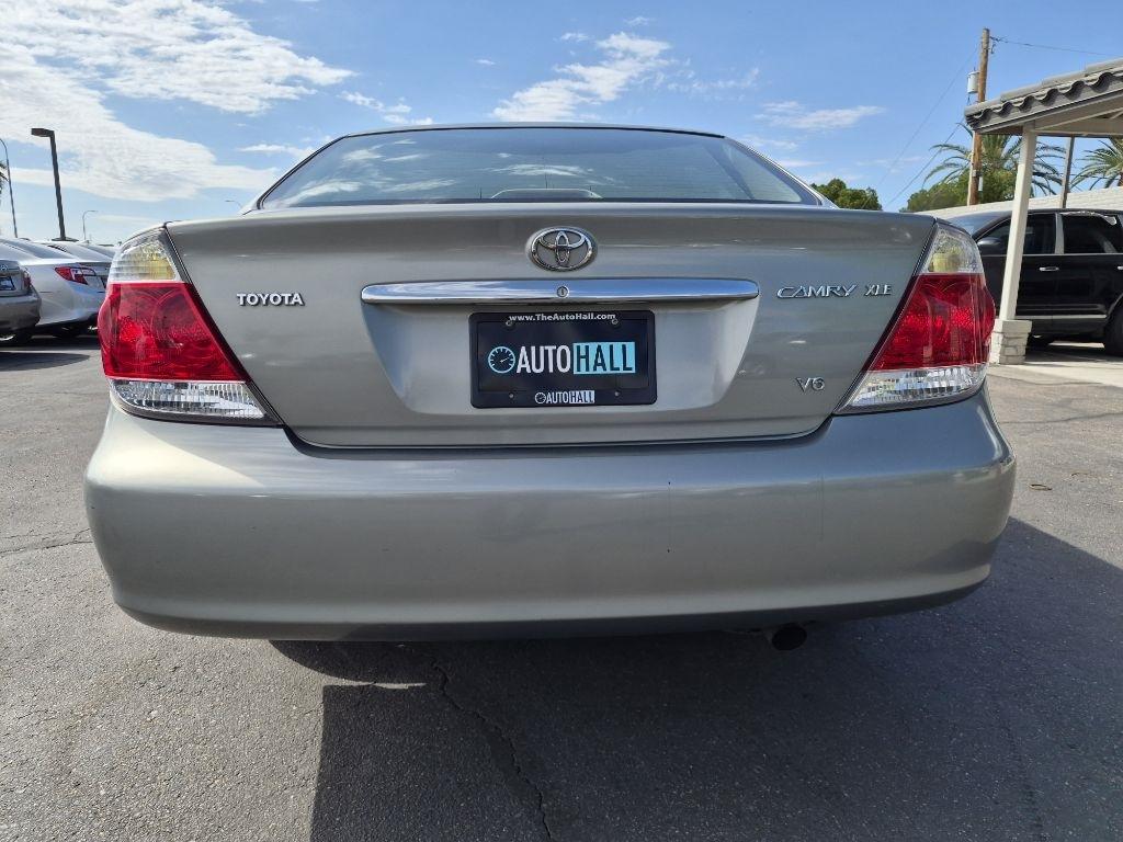 Toyota Camry  2005