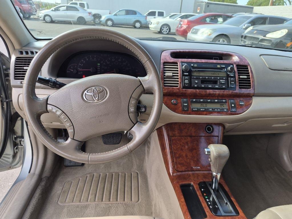 Toyota Camry  2005