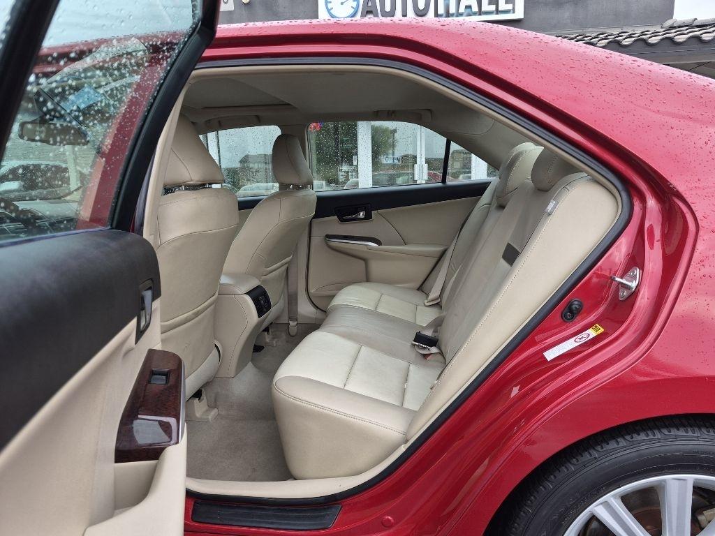 Toyota Camry  2012