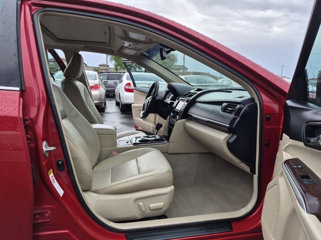 Toyota Camry  2012