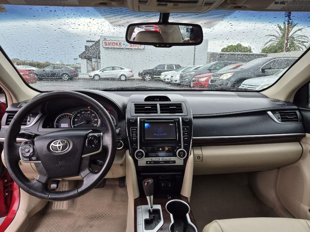 Toyota Camry  2012