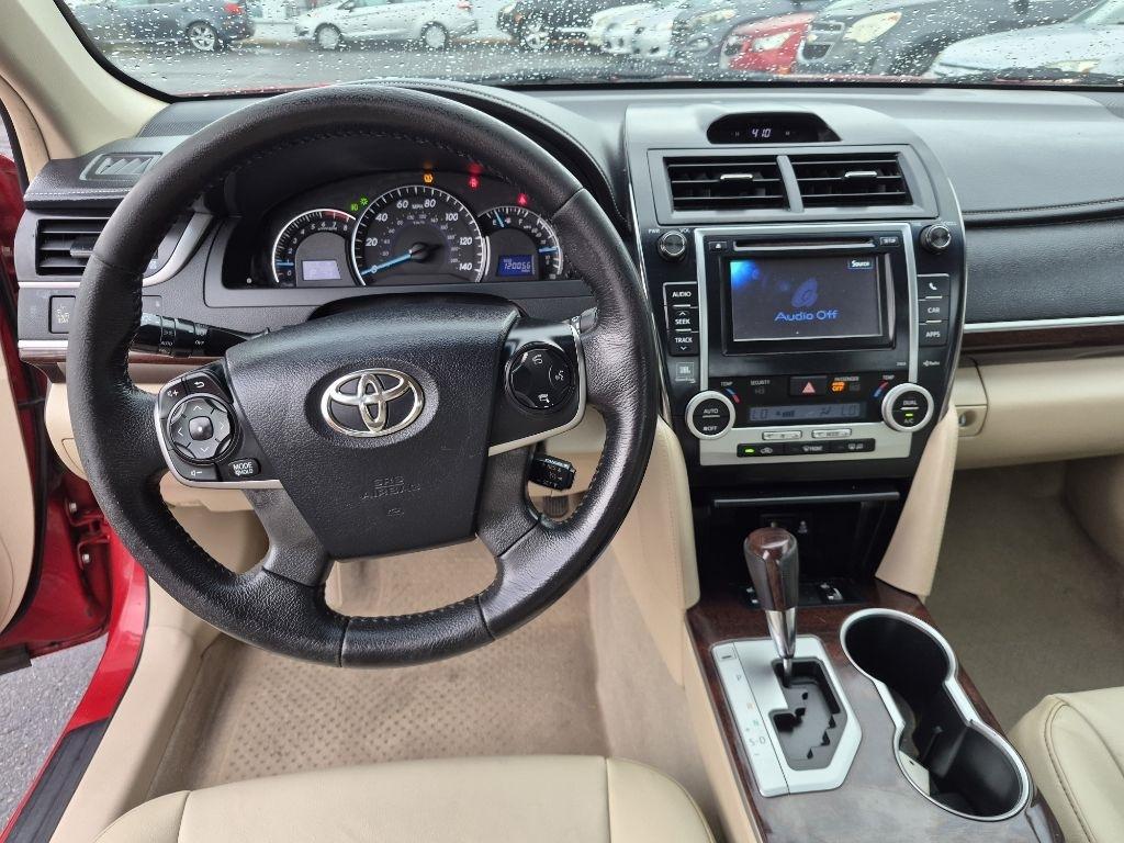 Toyota Camry  2012