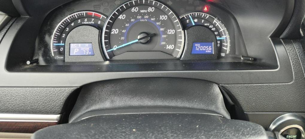 Toyota Camry  2012