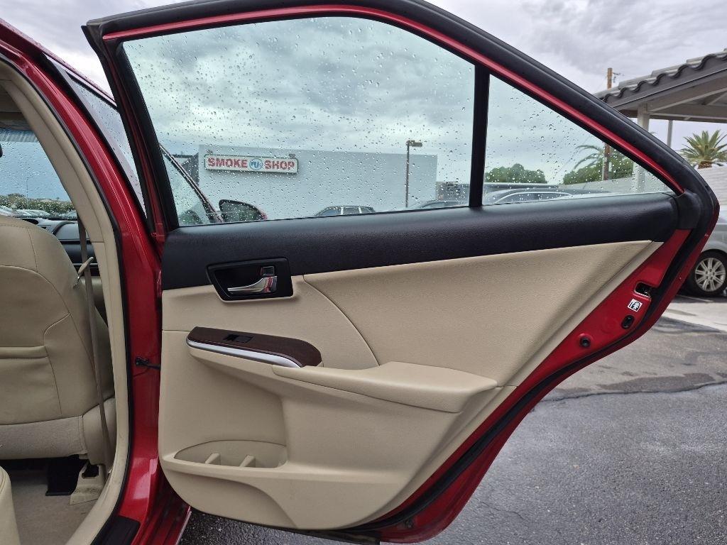 Toyota Camry  2012