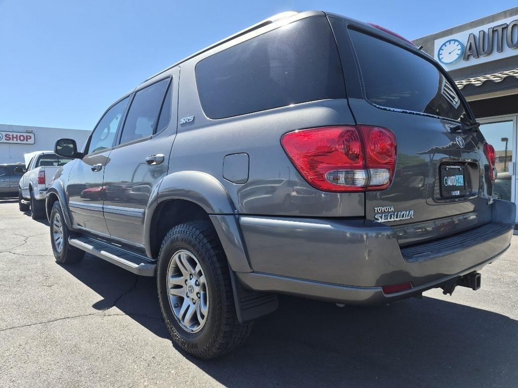 Toyota Sequoia  2005