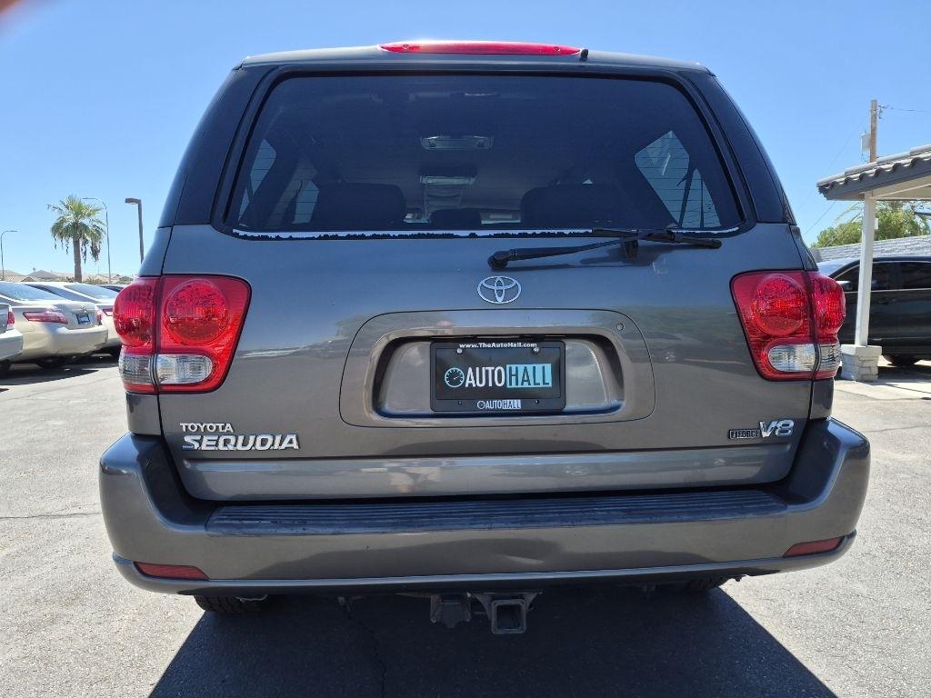 Toyota Sequoia  2005