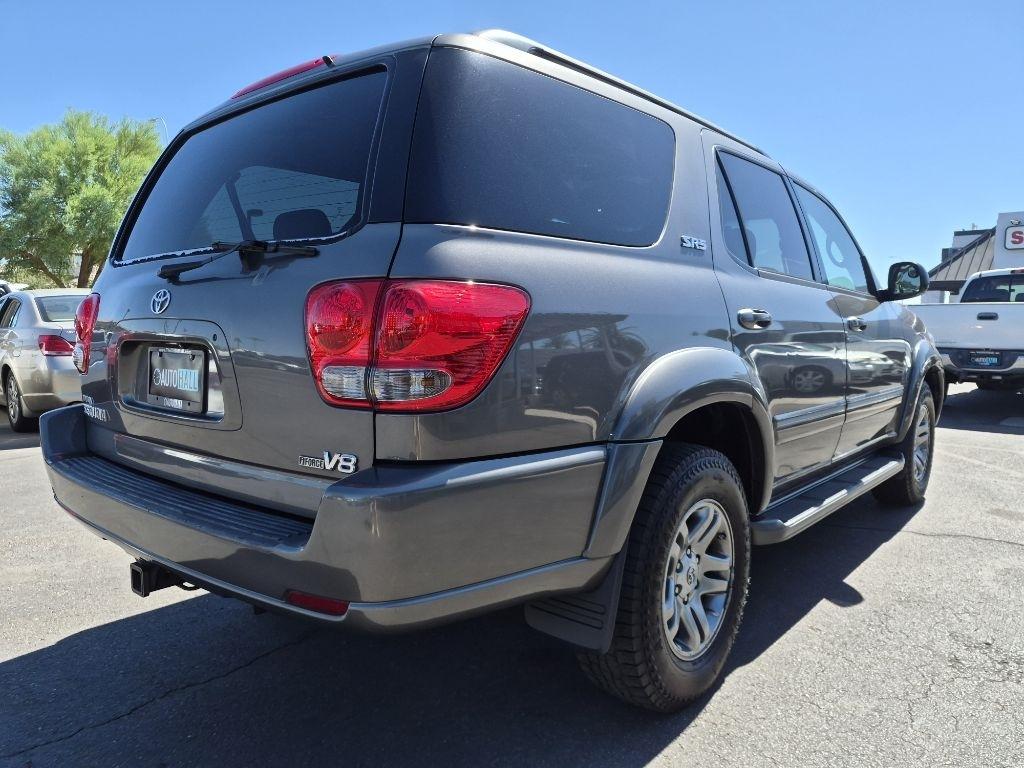 Toyota Sequoia  2005